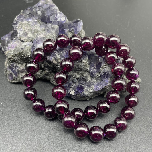 紫牙烏石榴石手串 9mm
