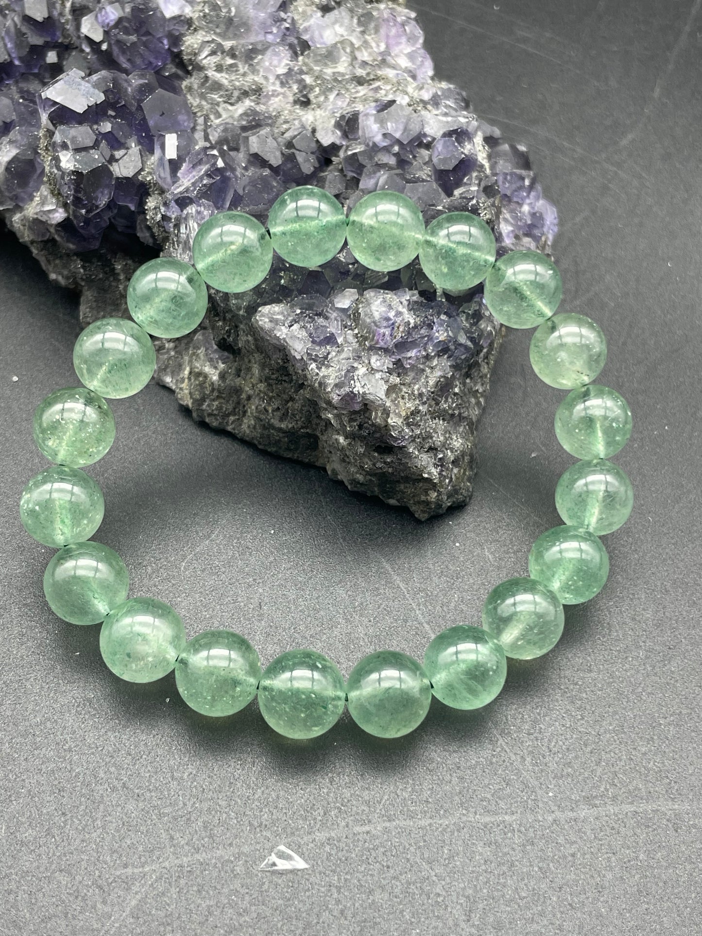 星光綠草莓手串 10mm