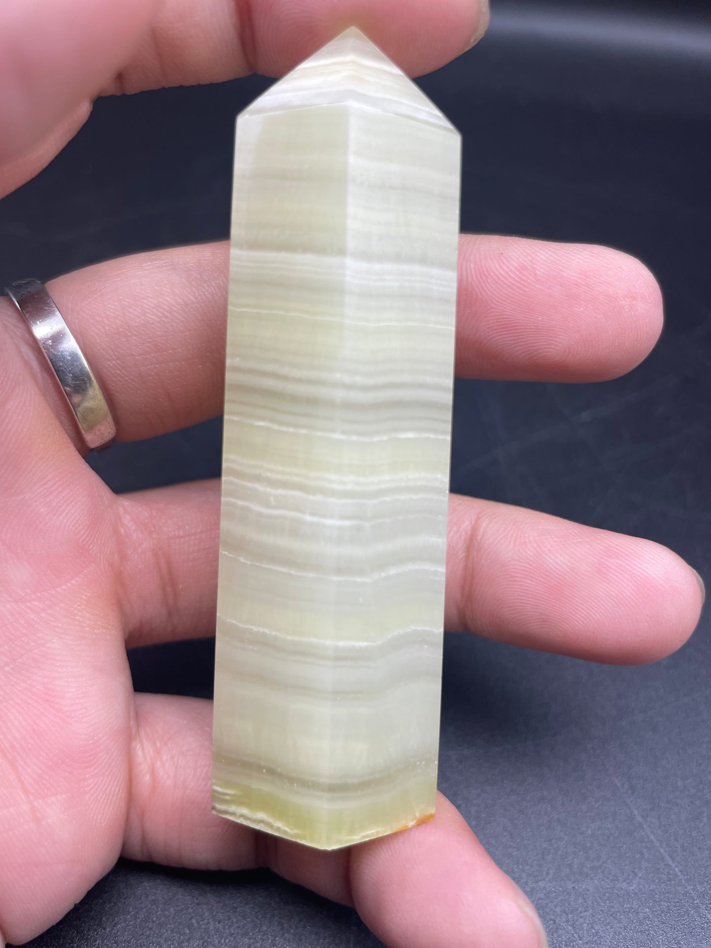 阿富汗玉晶柱