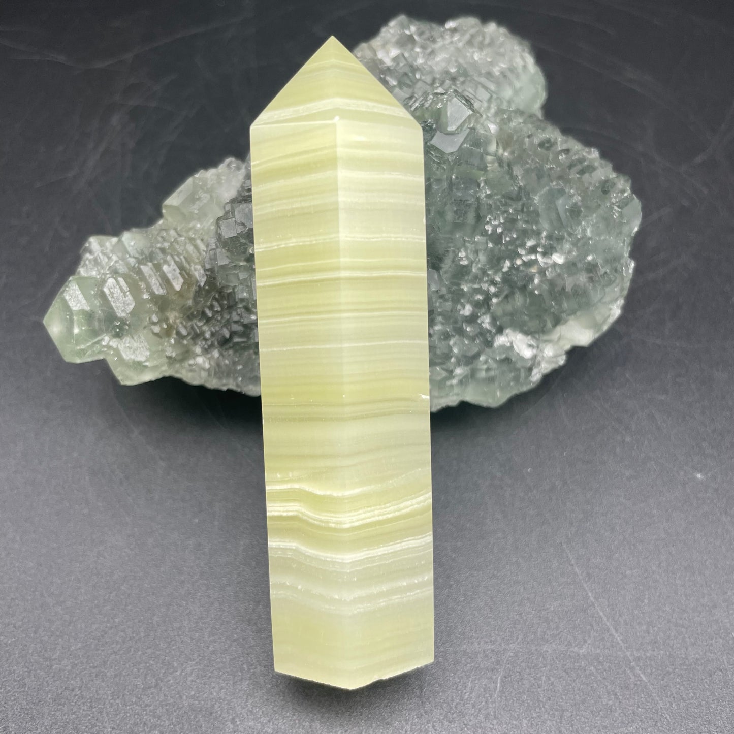阿富汗玉晶柱