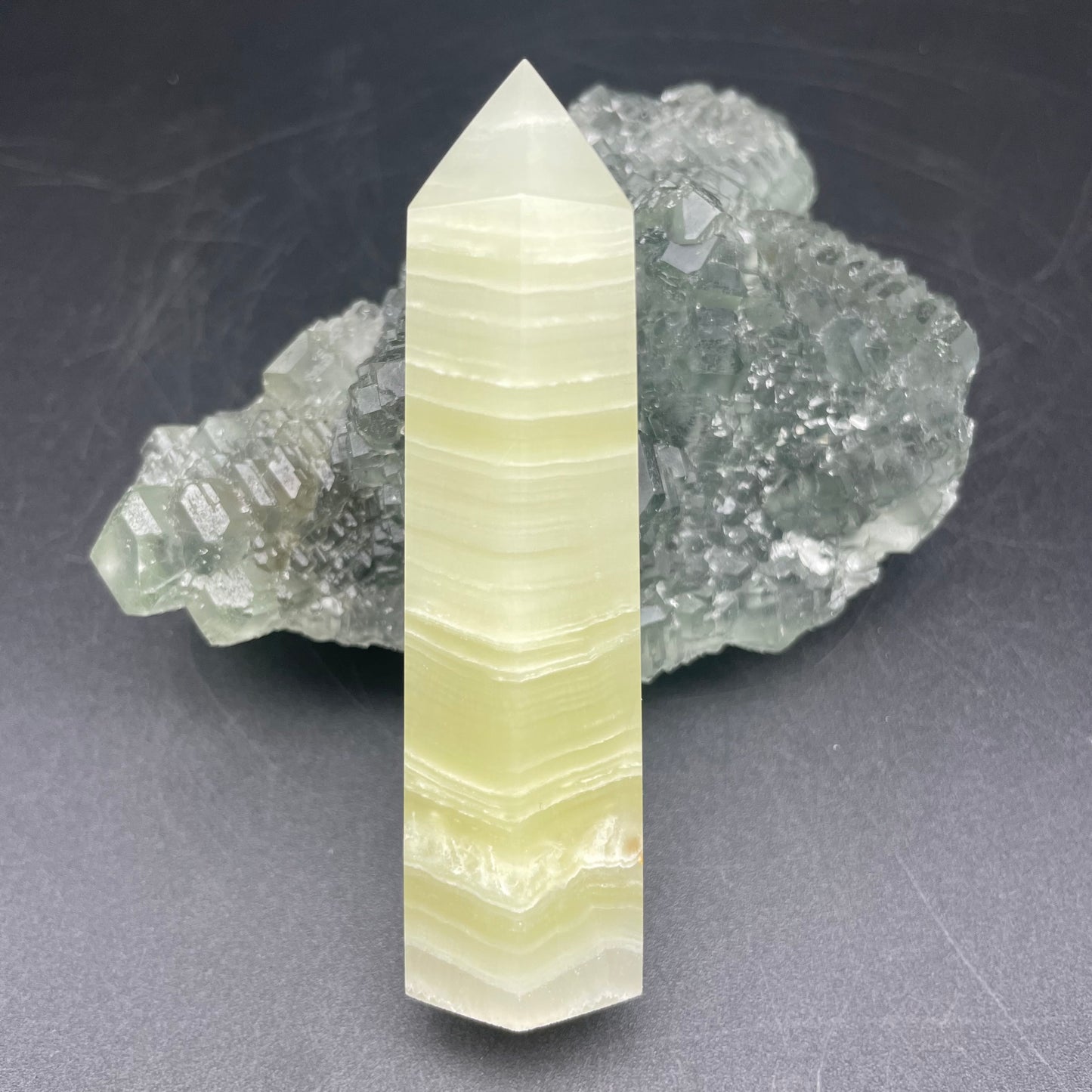 阿富汗玉晶柱