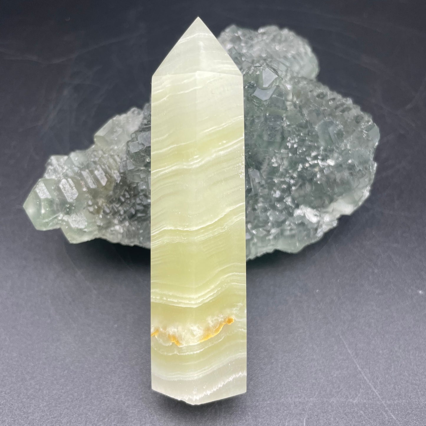 阿富汗玉晶柱