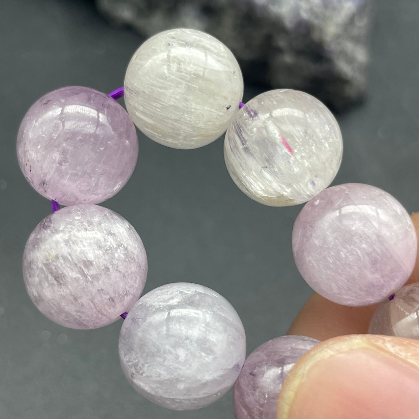 超高品拉絲強猫眼彩鋰輝手串 12mm