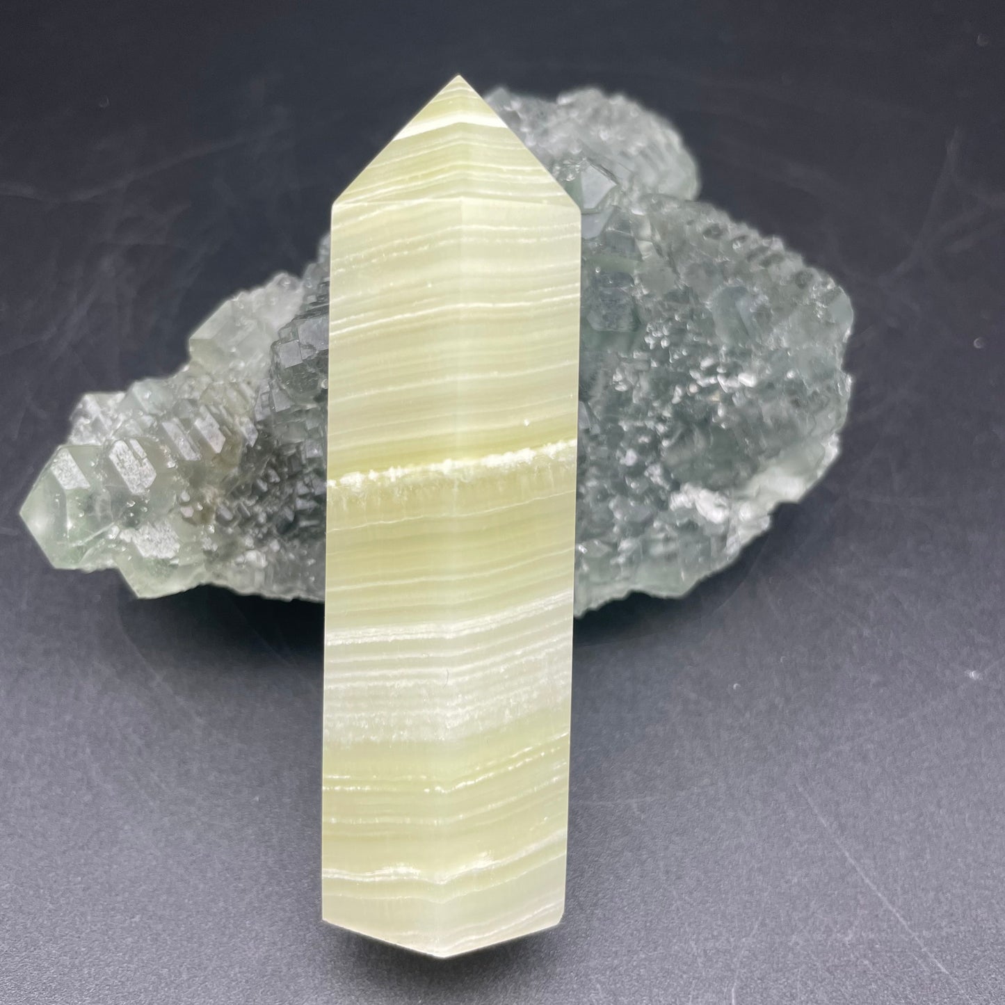 阿富汗玉晶柱